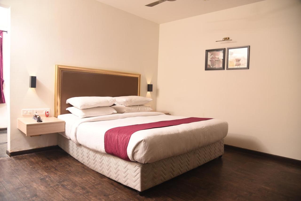 Hotel Sabareesh Park مادوراي المظهر الخارجي الصورة