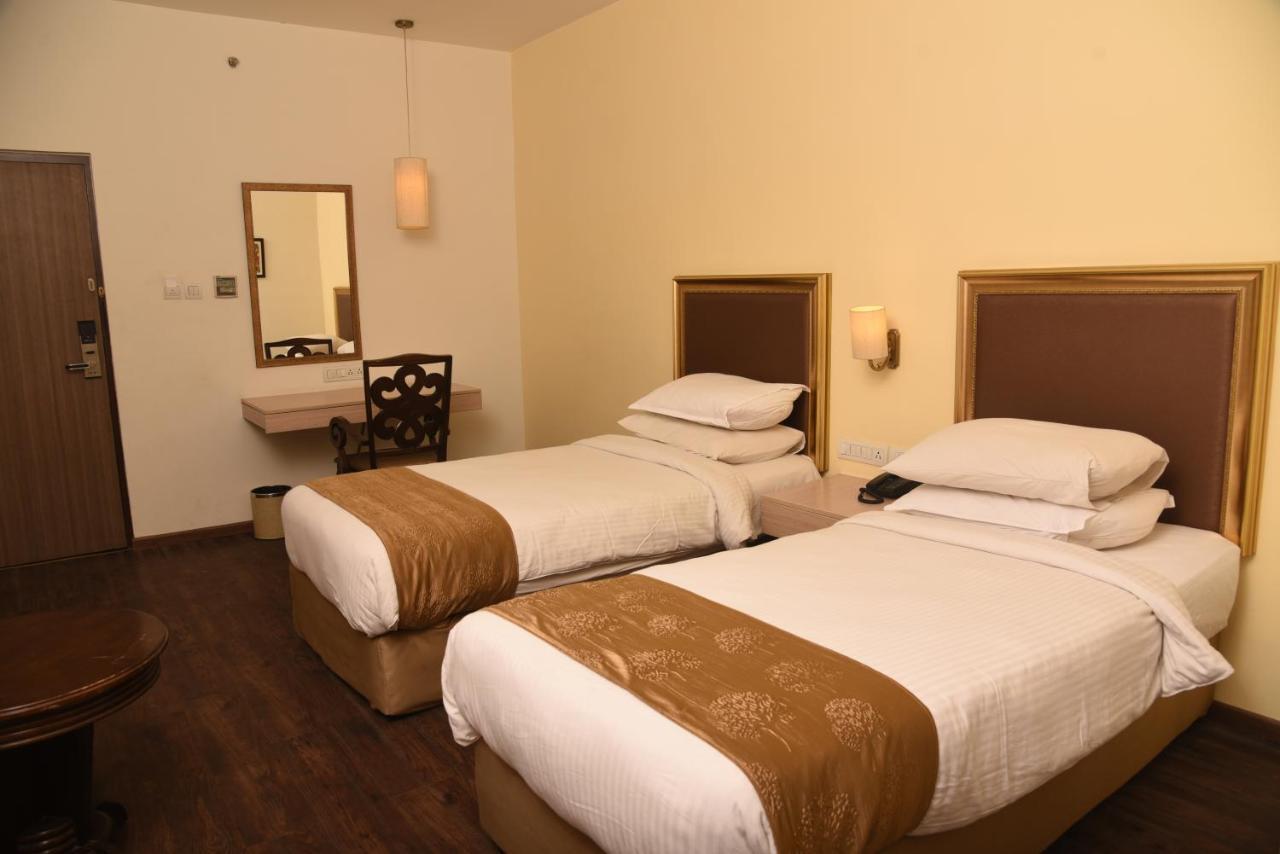 Hotel Sabareesh Park مادوراي المظهر الخارجي الصورة