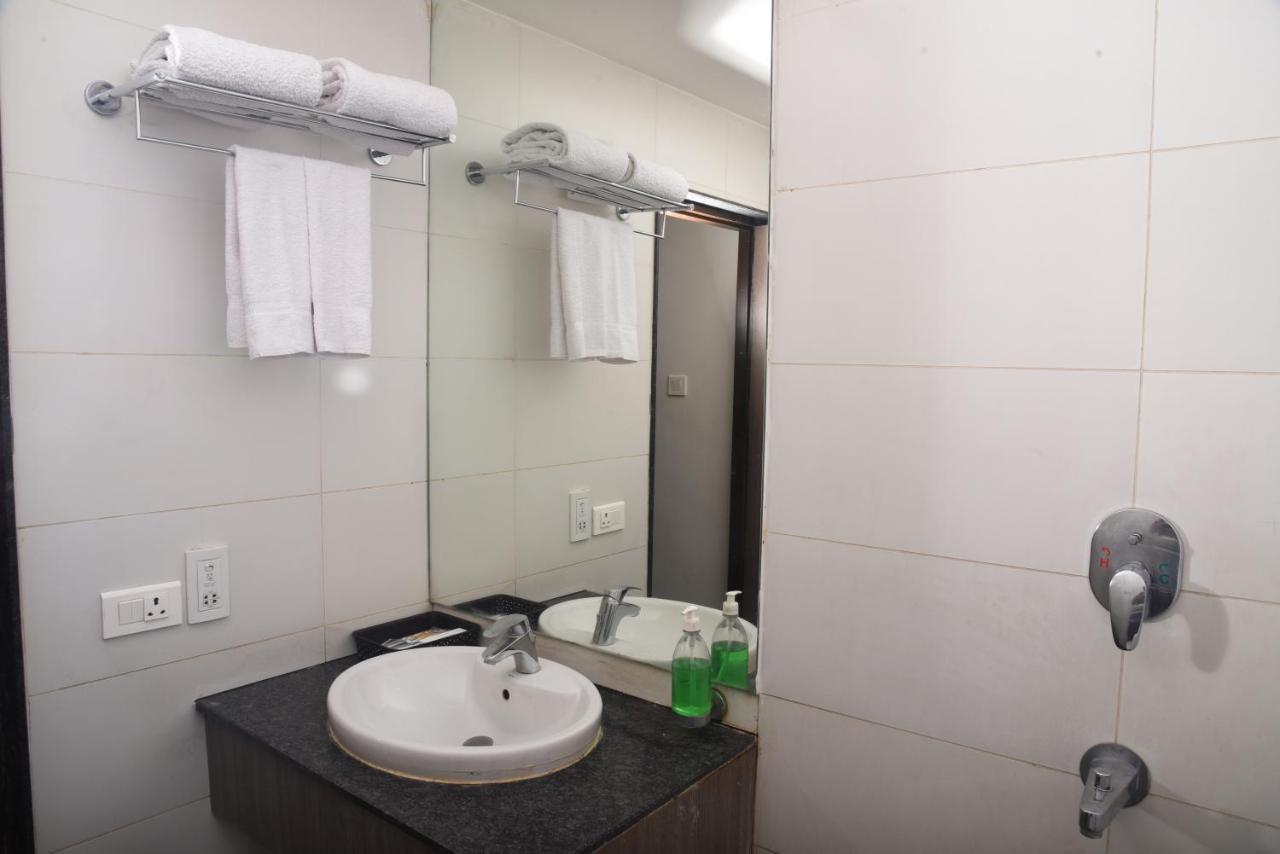 Hotel Sabareesh Park مادوراي المظهر الخارجي الصورة